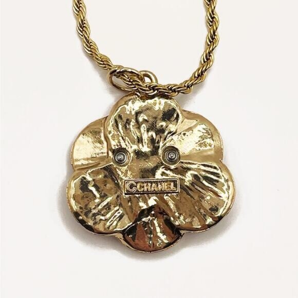 CHANEL CC Charm Pendant Camellia Black on Necklace Gold Plated Chain - Picture 9 of 10